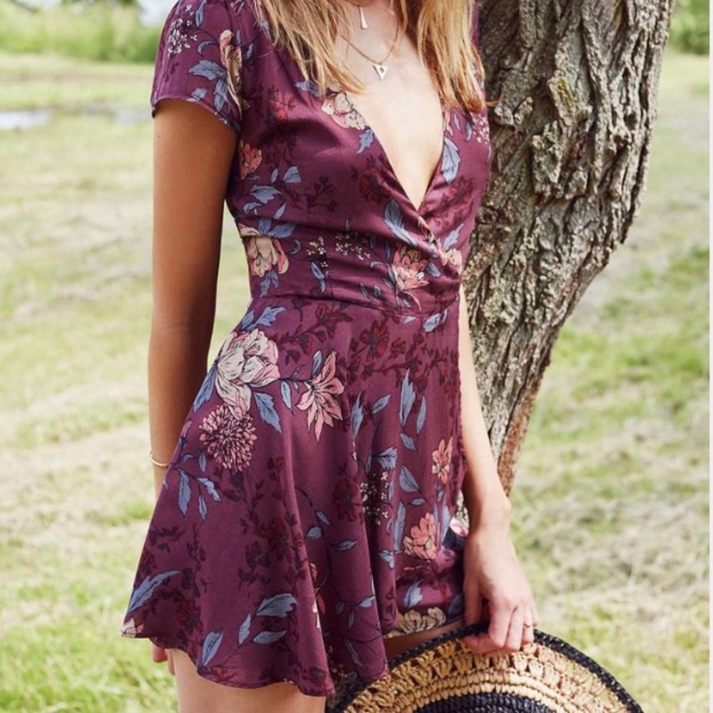 Urban Outfitters | Floral Romper