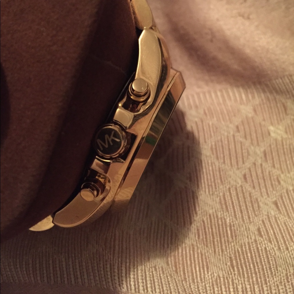 Michael Kors Watch Brodshaw Gold-Tone Watch - Picture 2 of 4