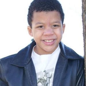 Meet your Posher, Elijah