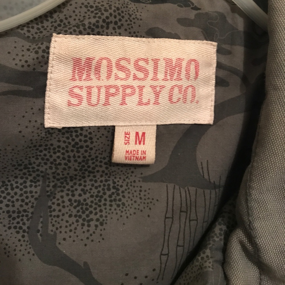 Mossimo Vest - Picture 2 of 4