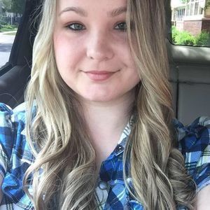 Meet your Posher, Brittney