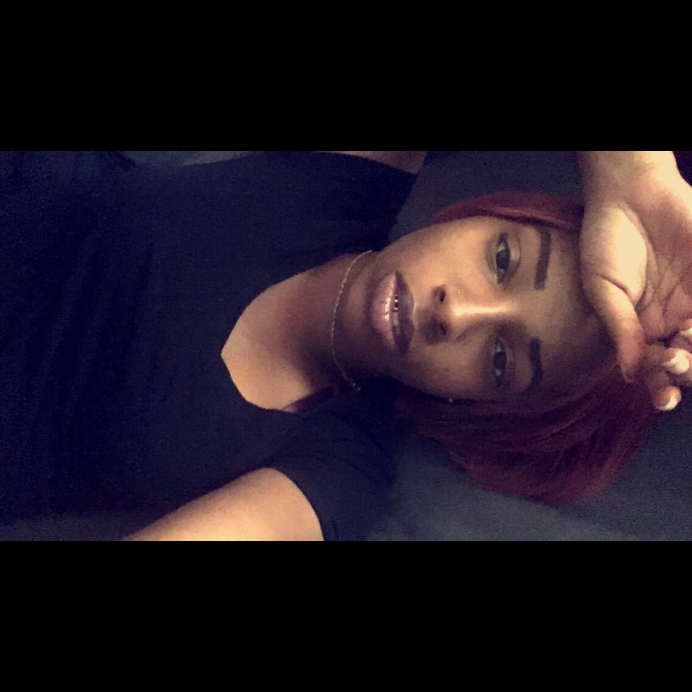 Meet your Posher, Tiara