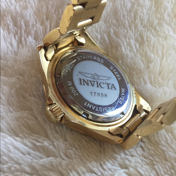 Men's Invicta Diver watch - Picture 2 of 4