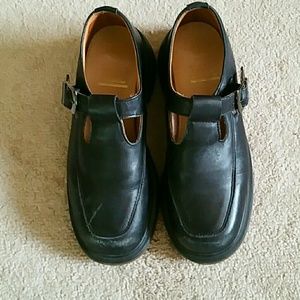 Dr. Martens Mary Janes.