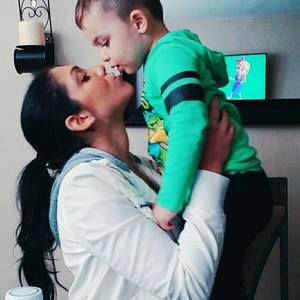 Meet your Posher, Roxanne