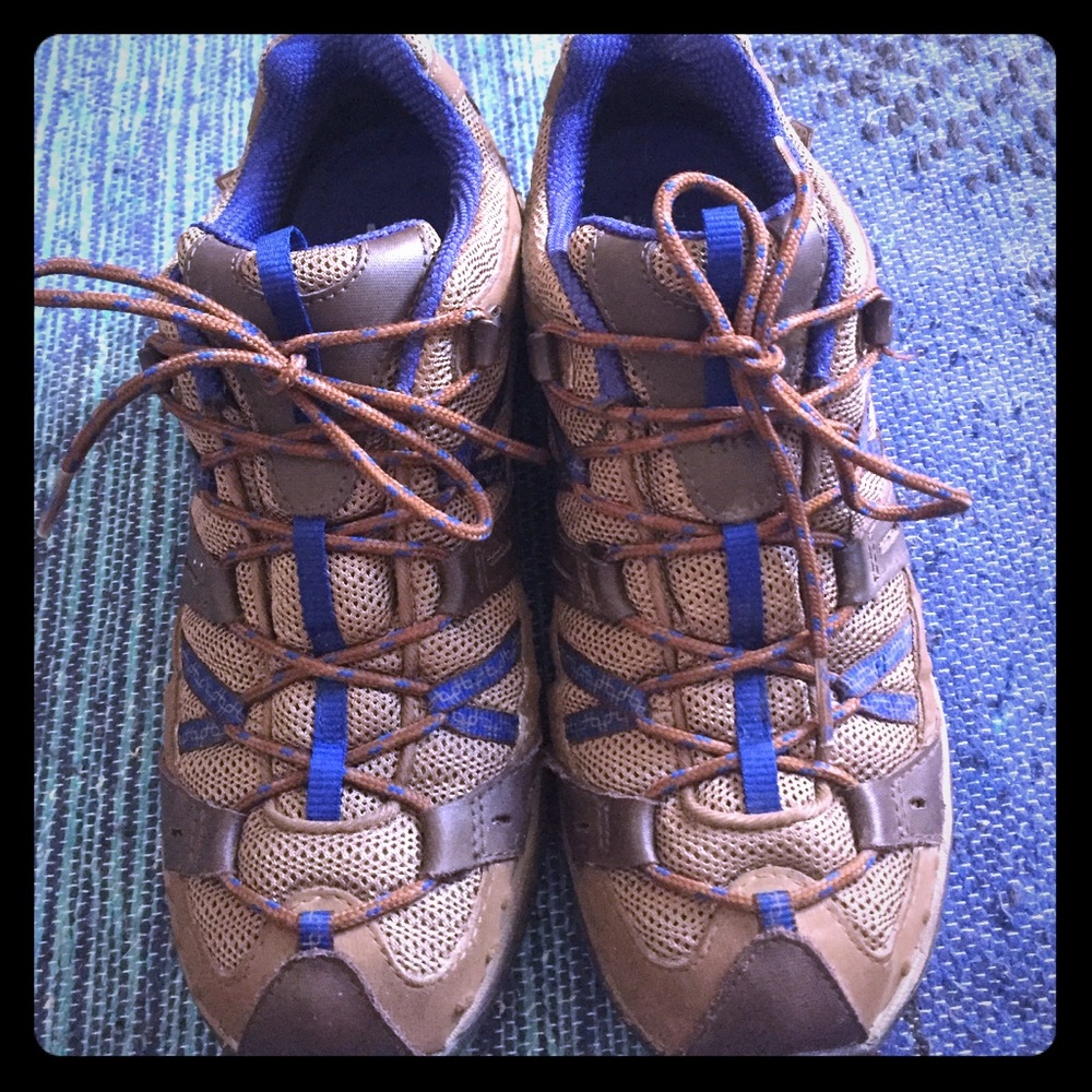 Merrell Hiking Shoes!! Water Proof!