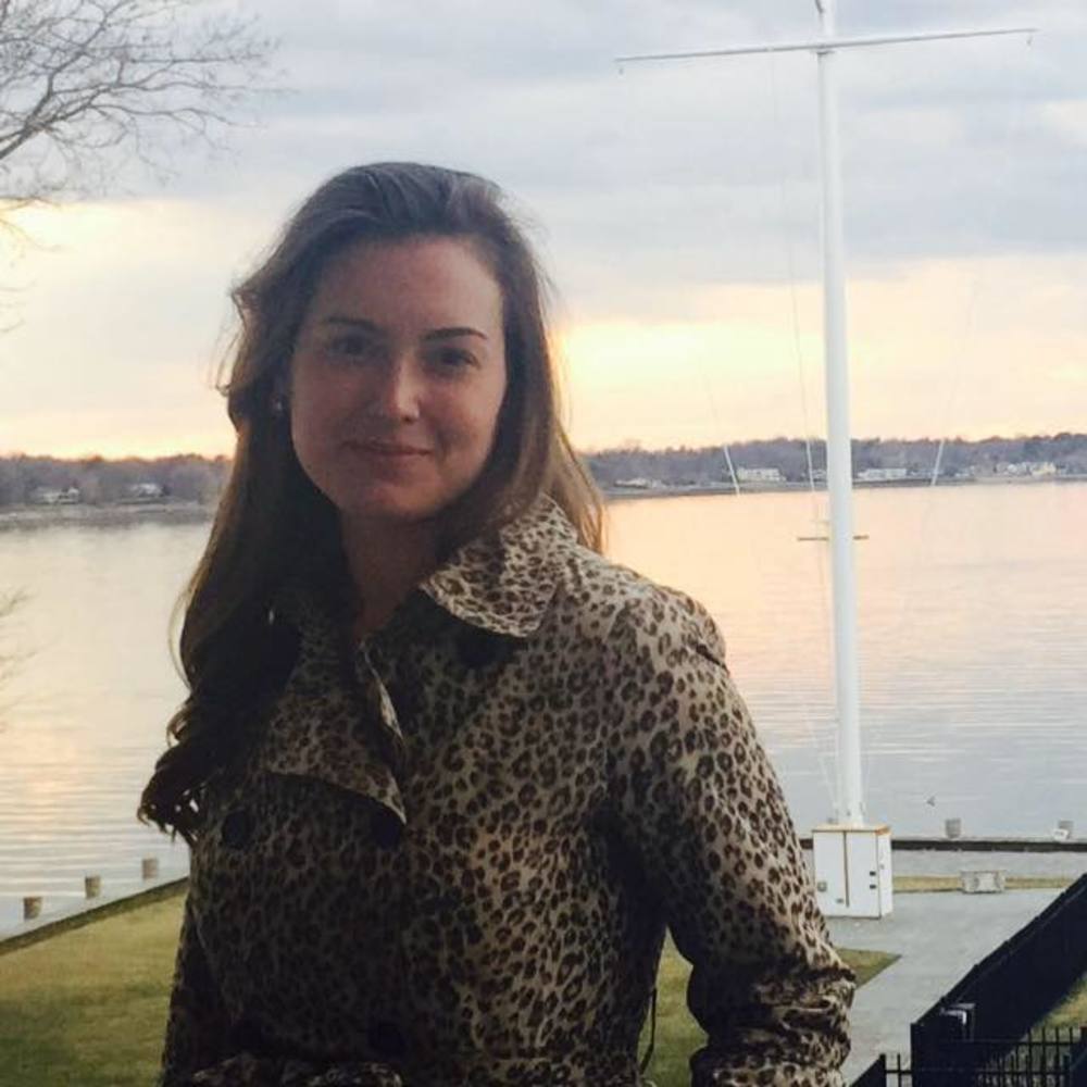 Meet your Posher, Caitlin