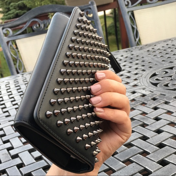 Sold on another platform. Christian Louboutin - Picture 2 of 8