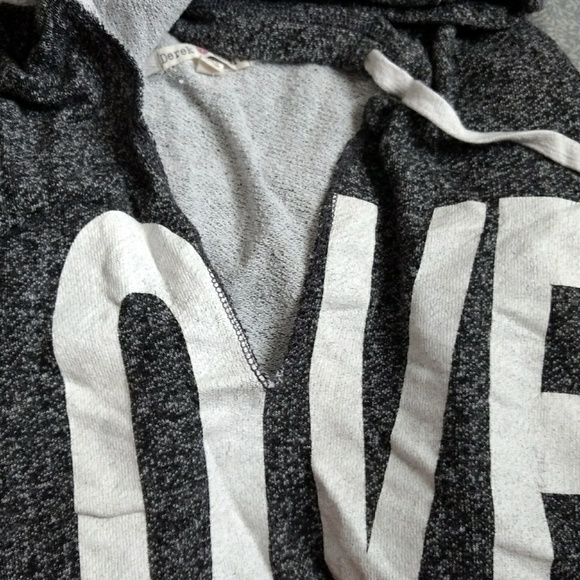 UPDATED DEREK HEART LOVE HOODIE. SZ S.  NICE! - Picture 4 of 8