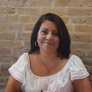 Meet your Posher, Marisa