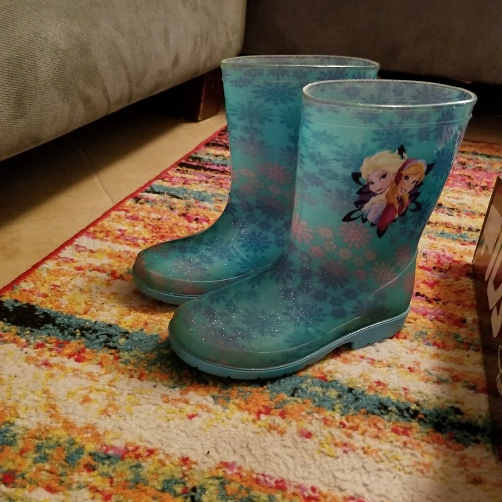 Rain boots