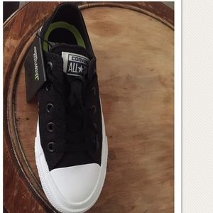 New Women's Converse