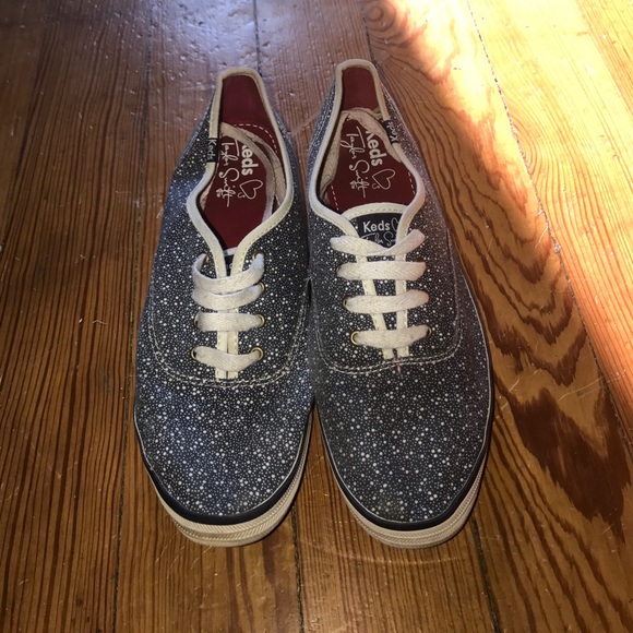Seller photo, Poshmark