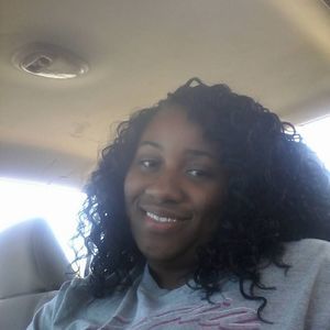 Meet your Posher, Nikki