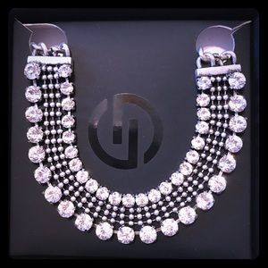 New in box DYLANLEX Zoey Necklace