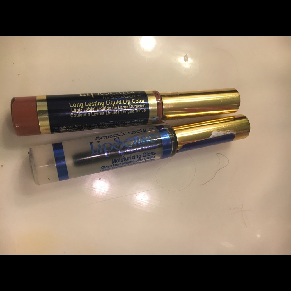Lipsense mauve type color gloss and stain
