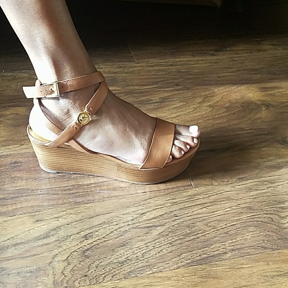 MICHAEL KORS shoes - Picture 3 of 3