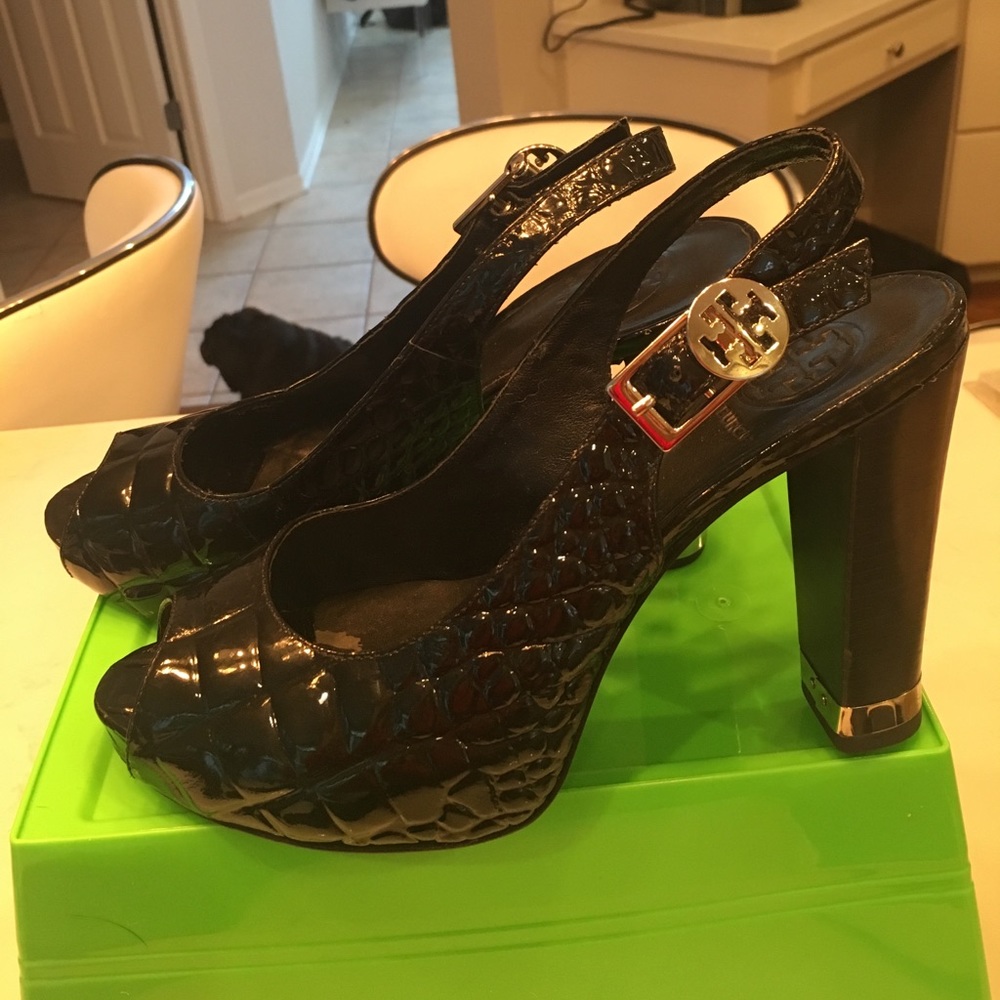 Tory Burch Black heeled sandals peep toe