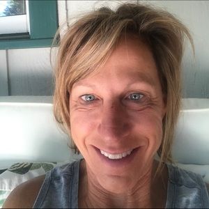 Meet your Posher, Carol