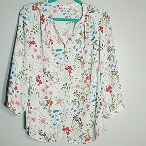 Beautiful Violet + Claire floral blouse