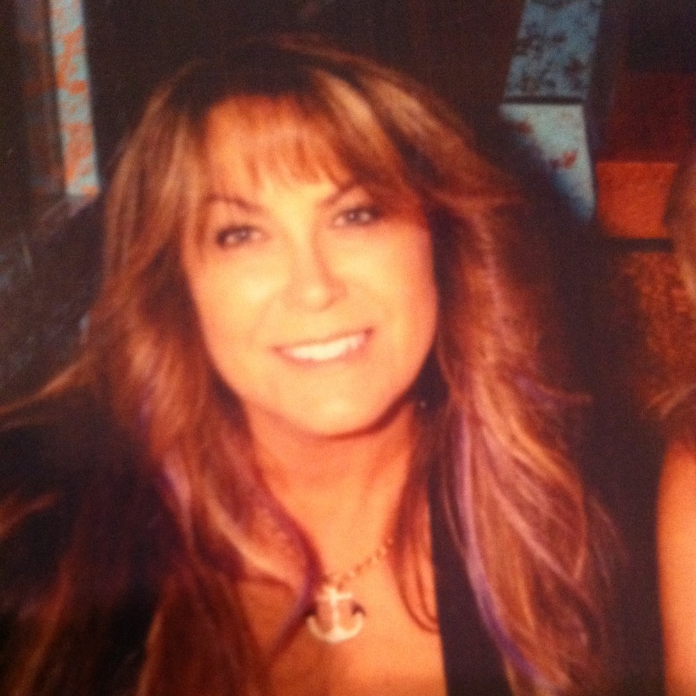 I'm Debora! I'm so glad to meet you, PLEASE READ!