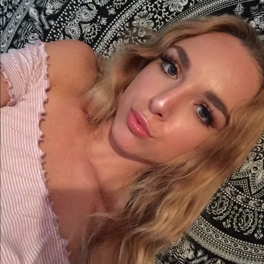 Meet your Posher, Sara