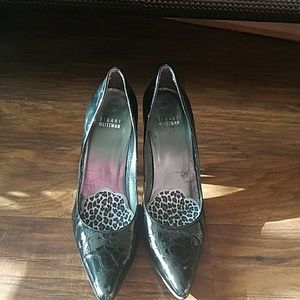 STUART WEITZMAN Black patent leather pump