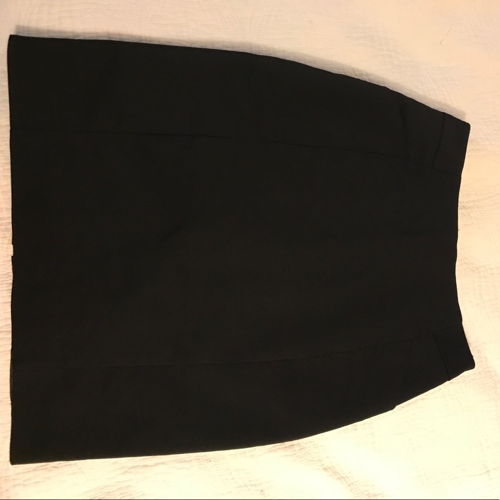Black pencil skirt