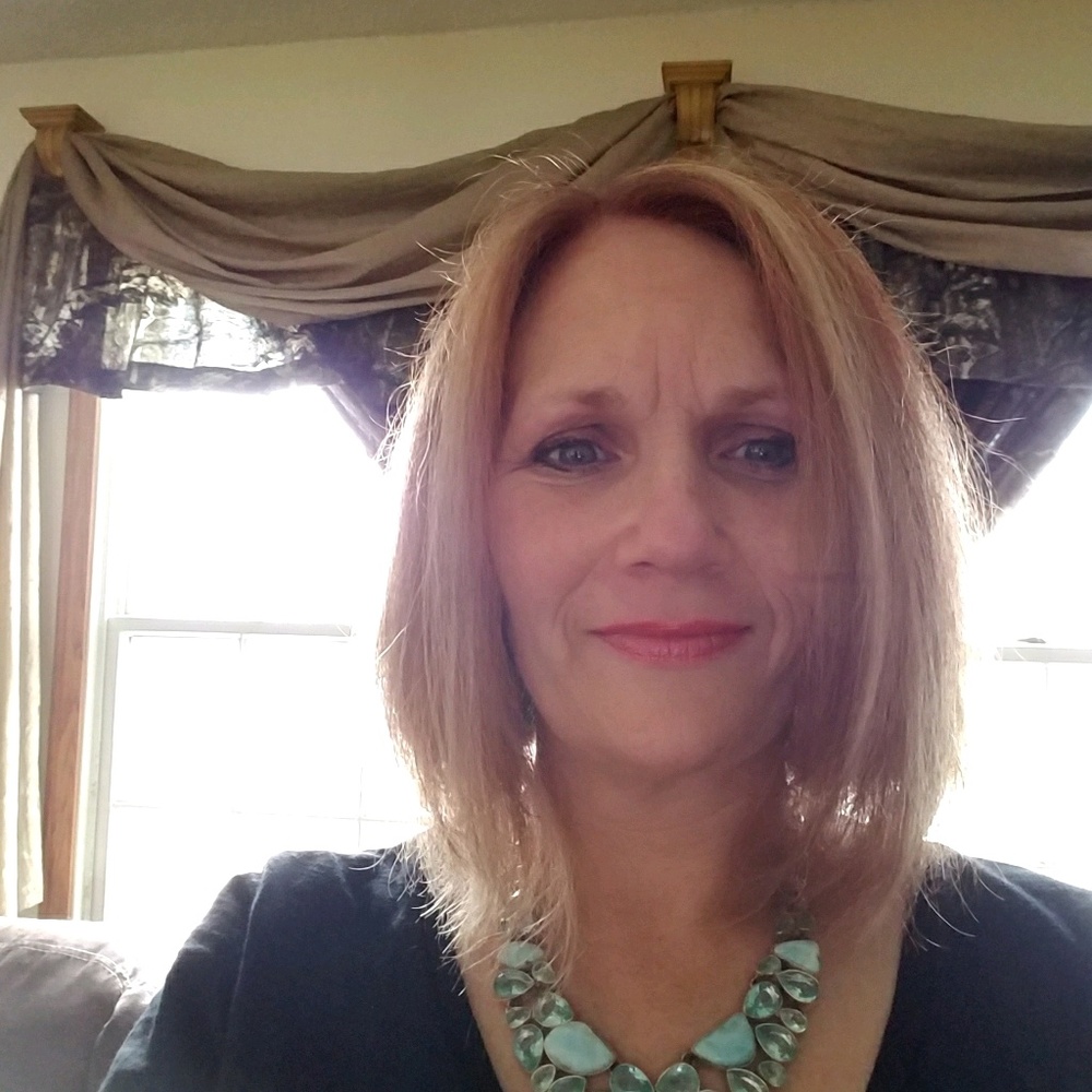 Meet your Posher, Debby