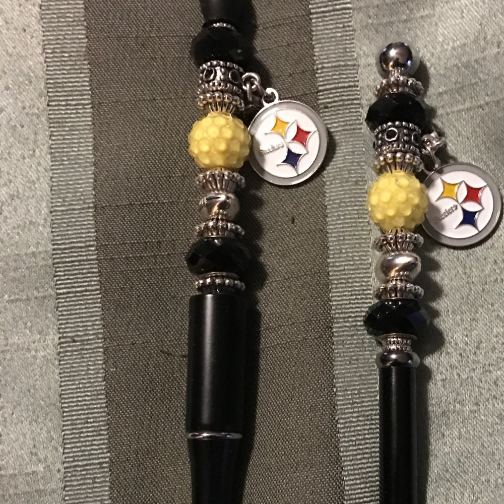 SOLD--SOLD--SOLDBeaded Steelers pen and stylus set