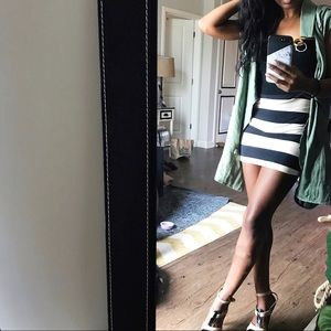 h & m mini bulk tan striped skirt // U.K. 4 small