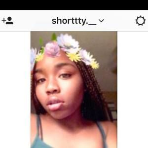 Meet your Posher, Adrianna