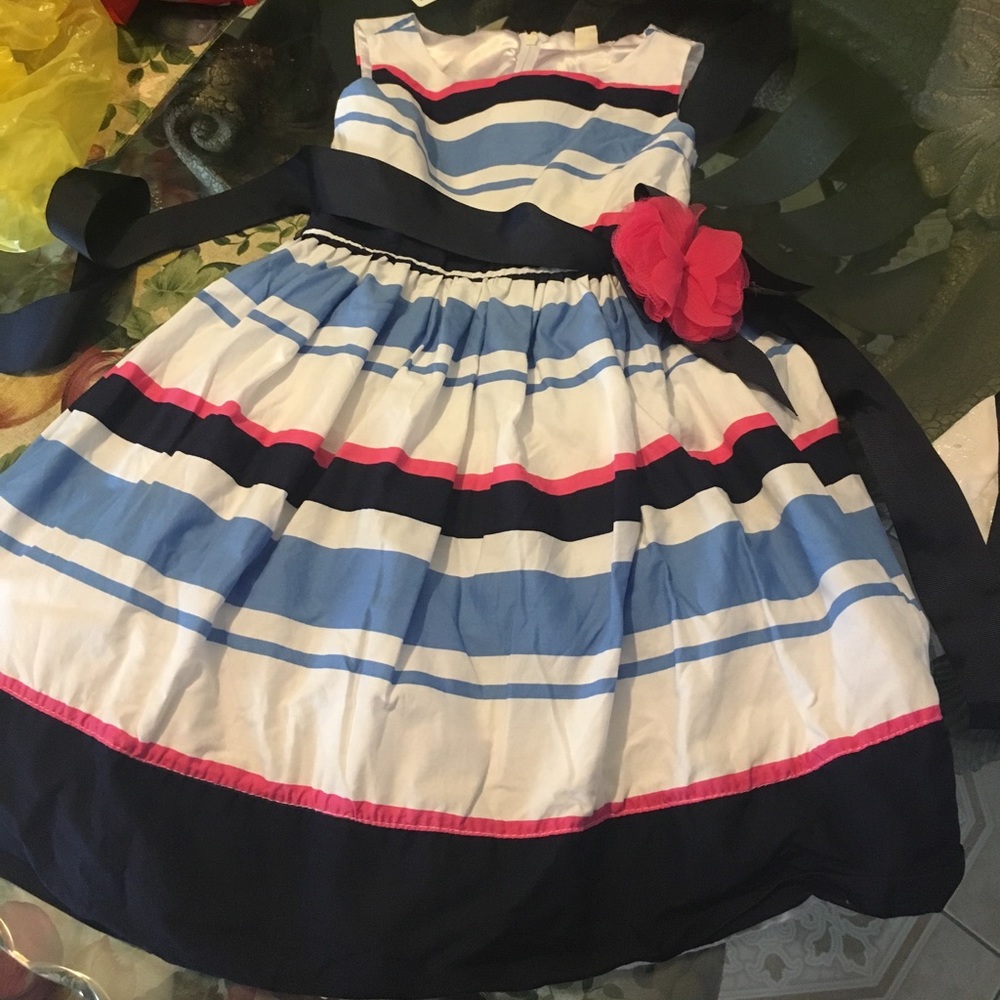 Girls dress