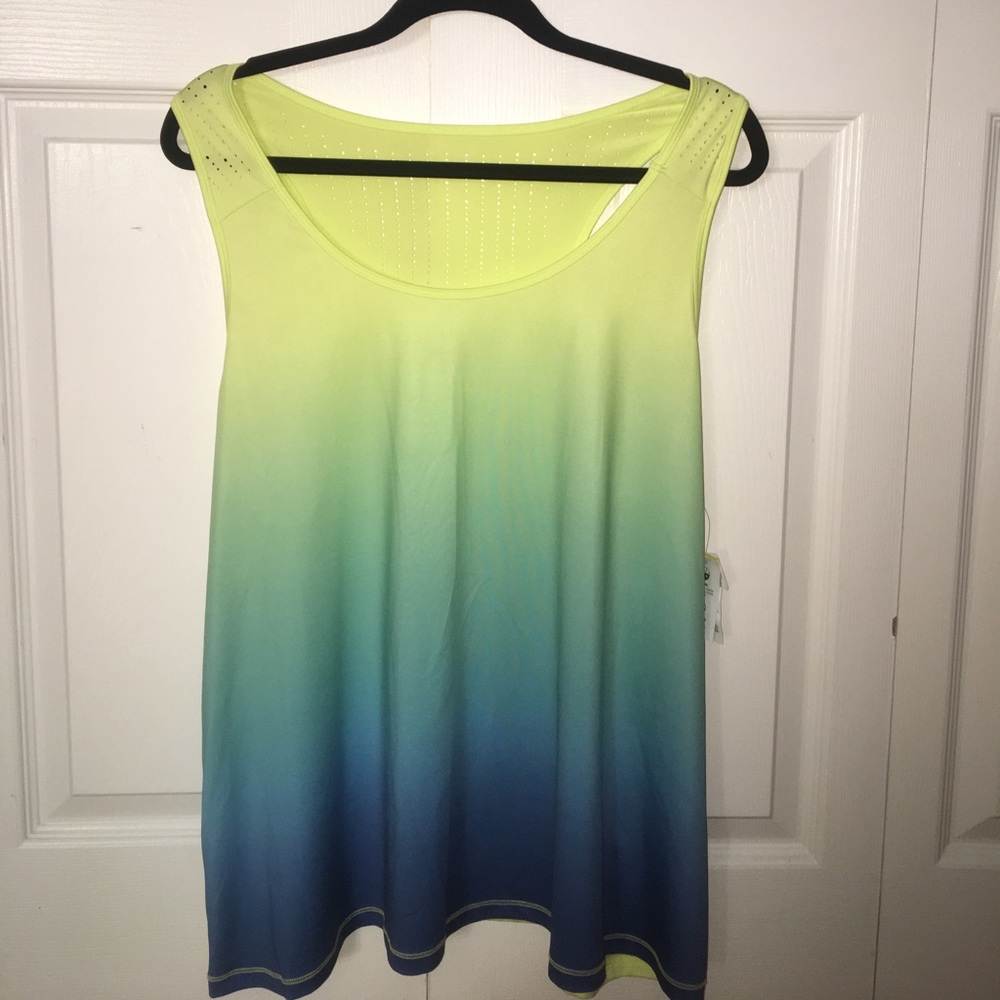 Simply Emma 1X tank - pretty active wear top!