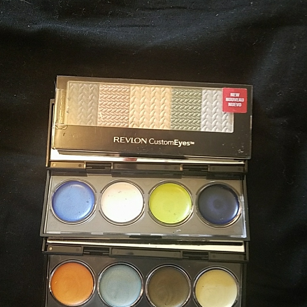 Eyeshadow bundle - Picture 2 of 5