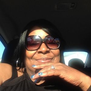 Meet your Posher, Gina