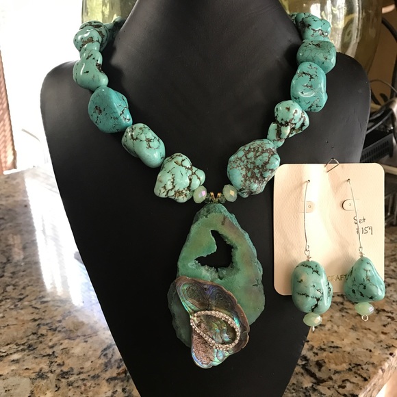 SOLD:SOLD—Turquoise Necklace - Picture 1 of 2