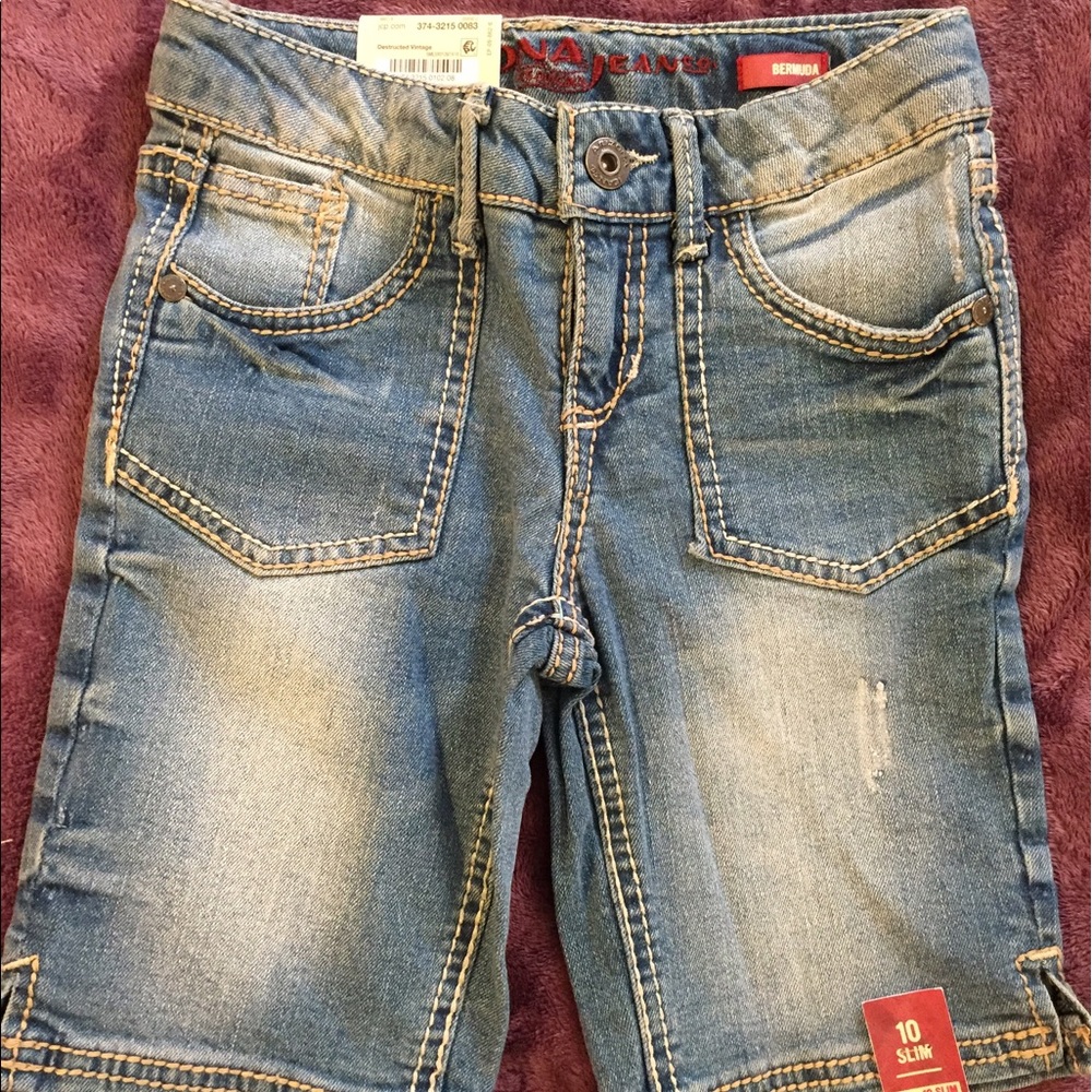 Brand new Arizona shorts w tags size 10 slim