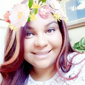 Meet your Posher, Julissa