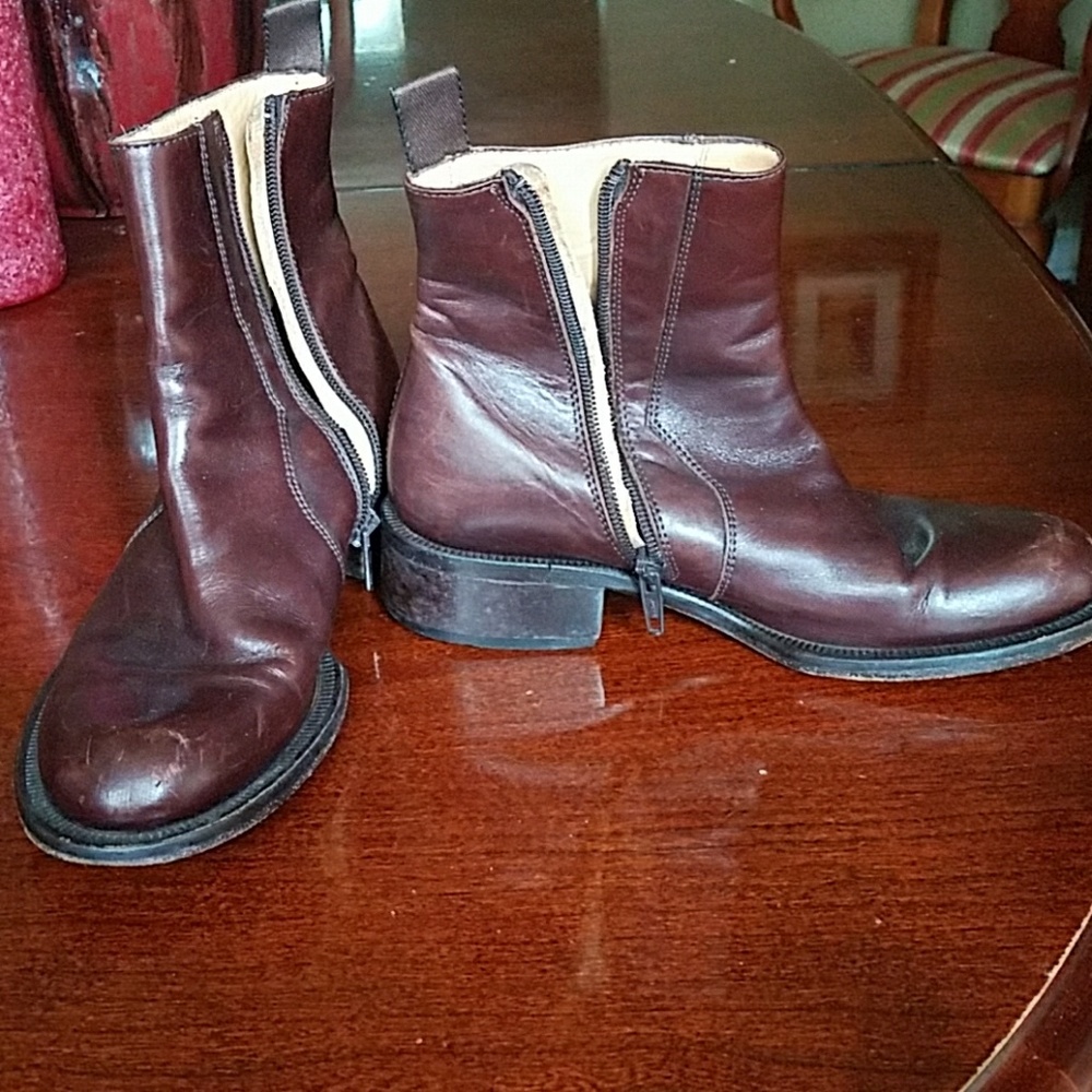 Boots - Picture 2 of 6