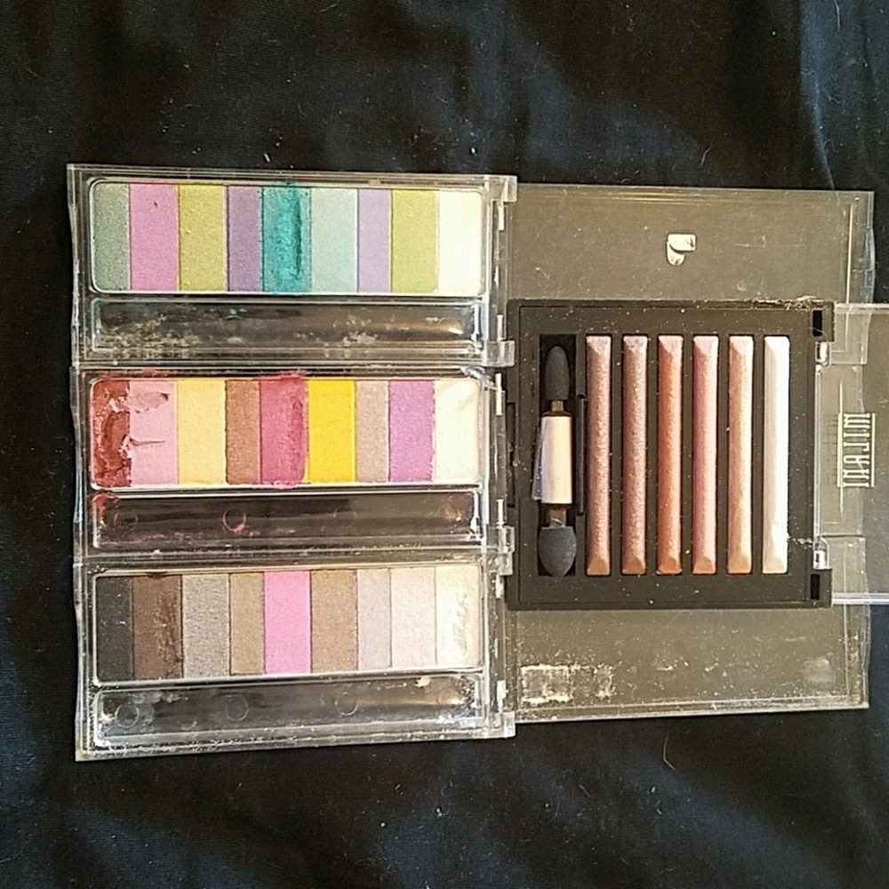 Eyeshadow bundle - Picture 3 of 3