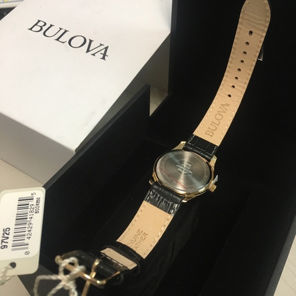 Woman\'s Bulova watch ⌚️