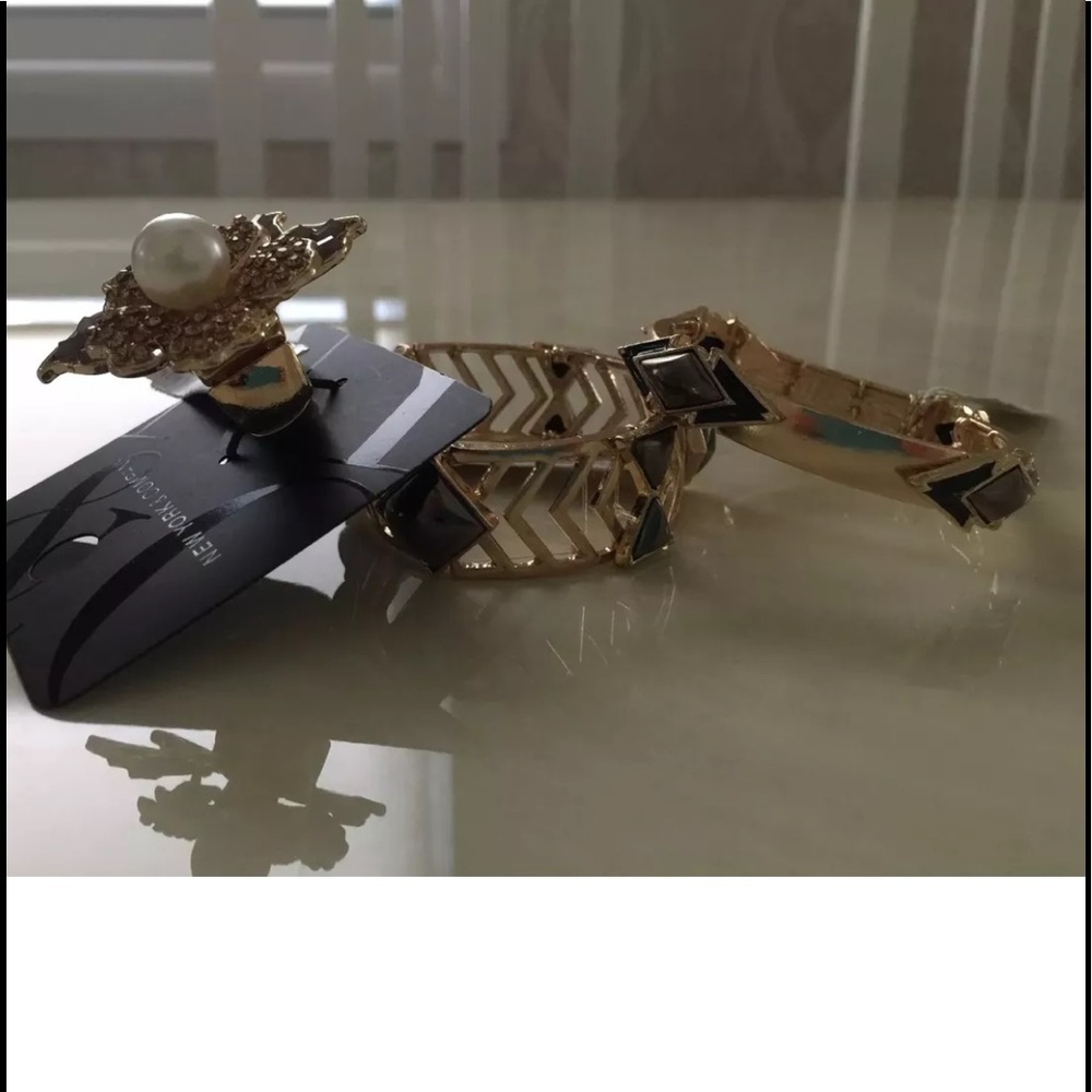 Brand new NY&Co. jewelry with tags