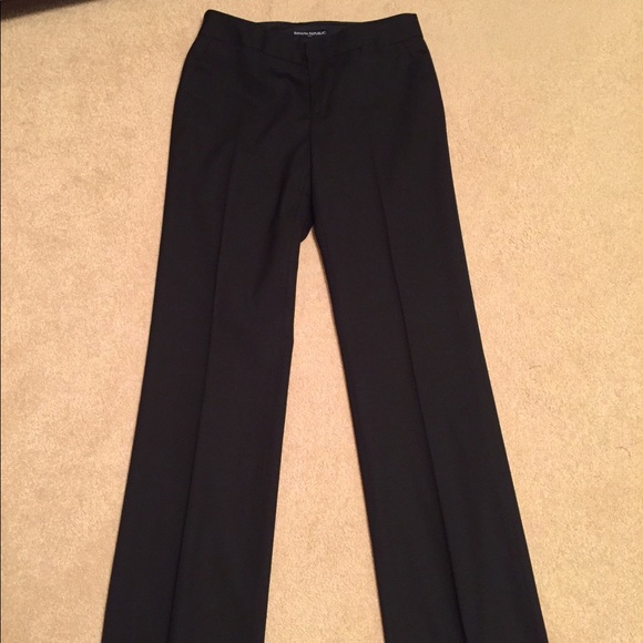 Banana Republic Dress Suit - Picture 2 of 6