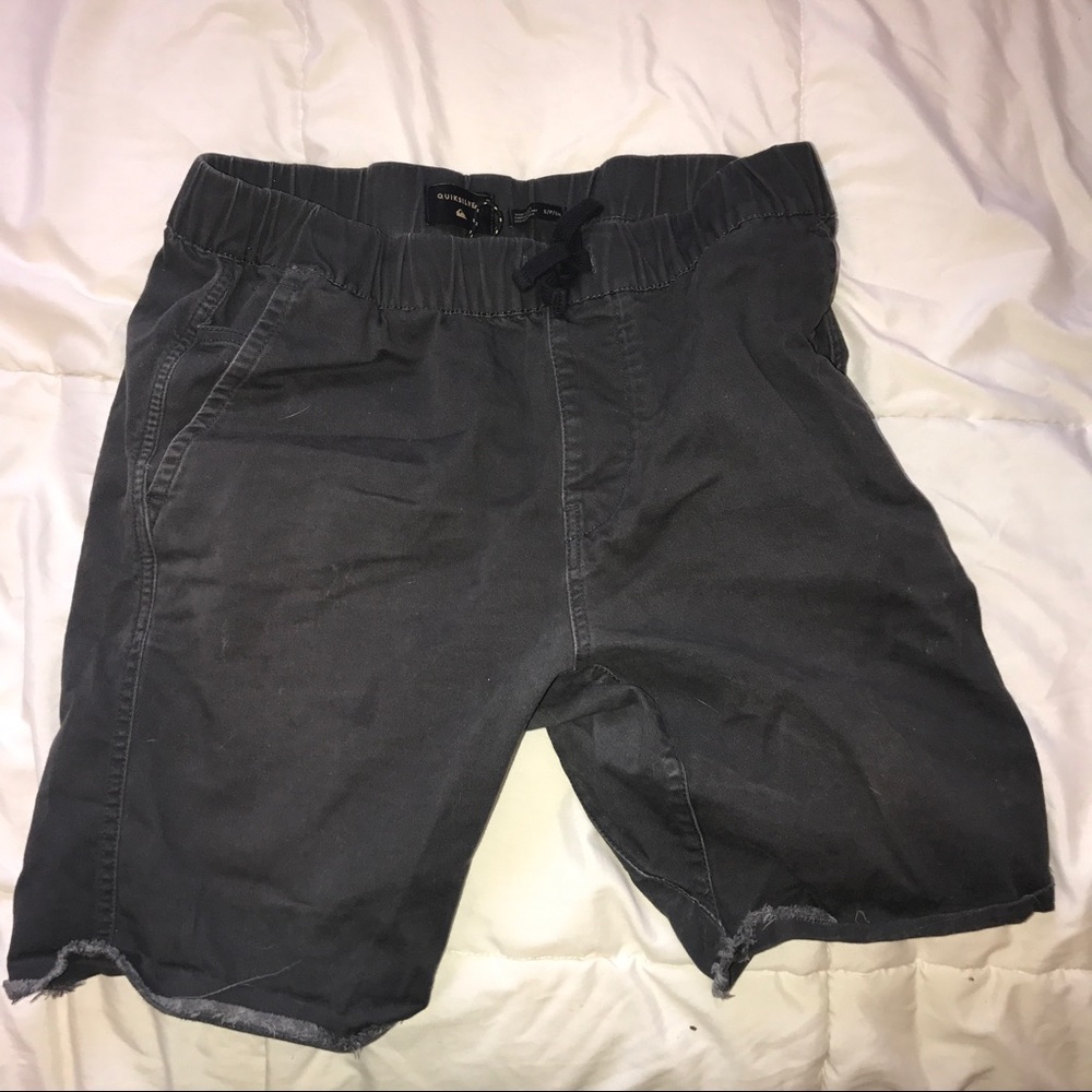 Grey quiksilver shorts