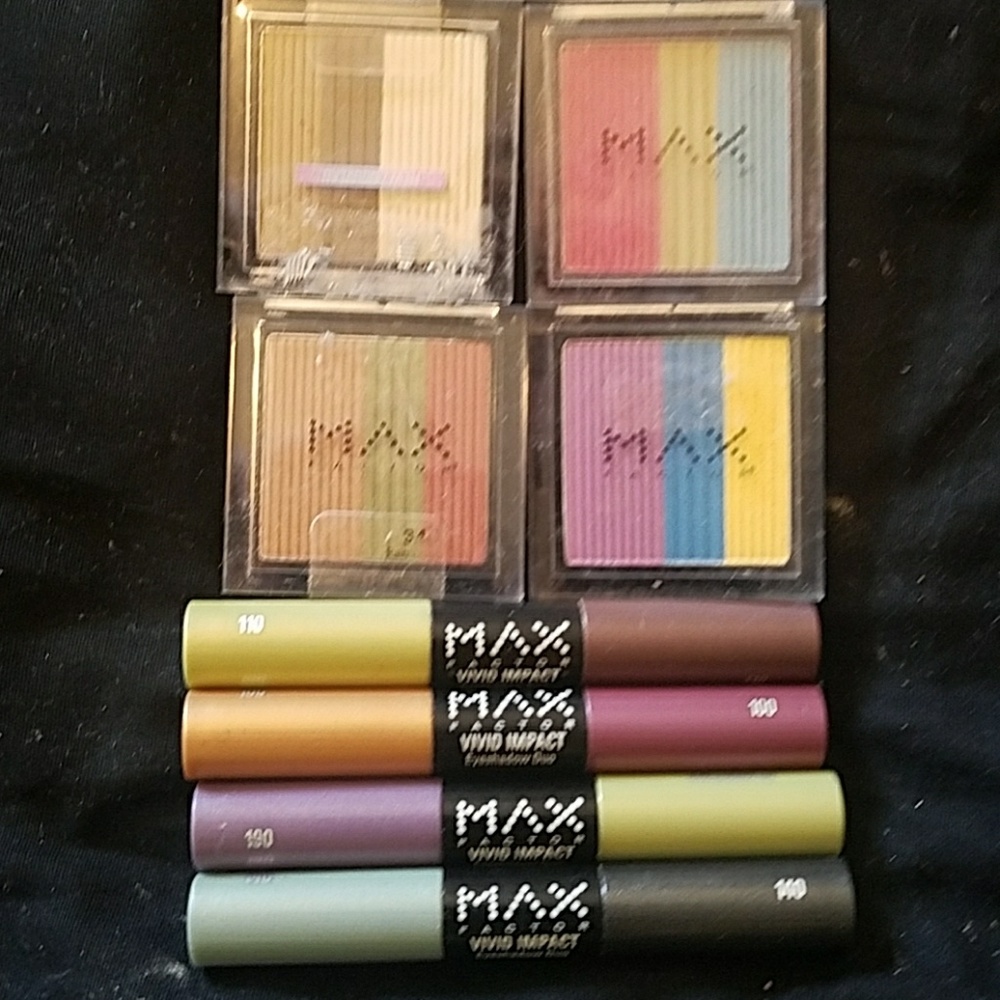 Eyeshadow bundle - Picture 2 of 3