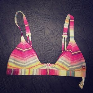 NWOT Billabong bikini top