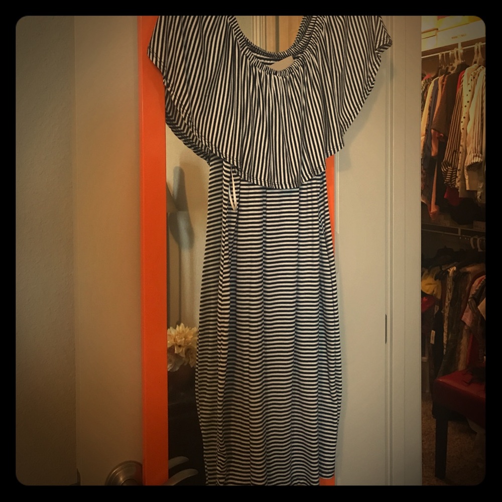 Sexy off the shoulder tunic dress!! 😋🤗