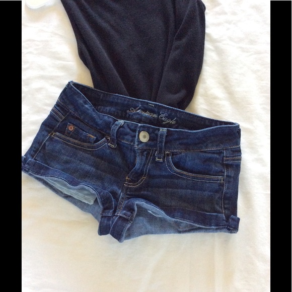 American Eagle Outfitters Pants - American eagle Shorty shorts. Ladies size 0🌹