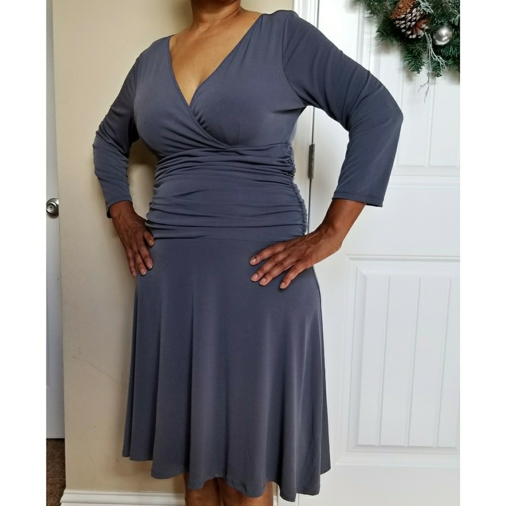 NWT Gray V-Neck Wrap Dress With 3/4 Sleeves